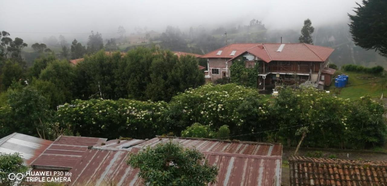 Chugchilán Hostal El Vaquero מראה חיצוני תמונה