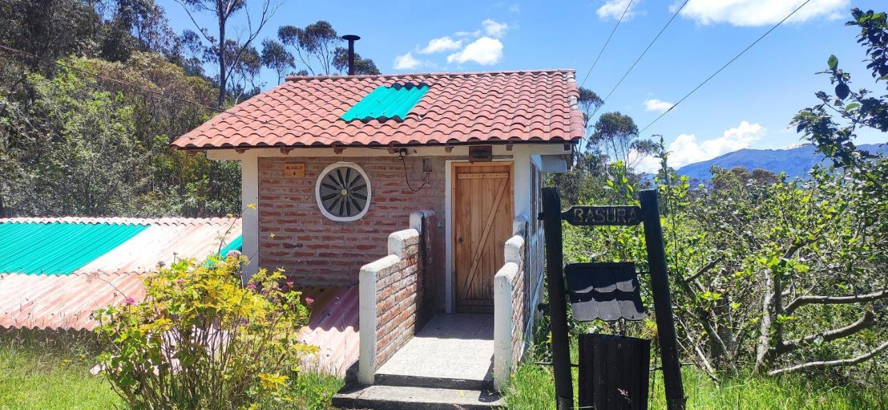 Chugchilán Hostal El Vaquero מראה חיצוני תמונה